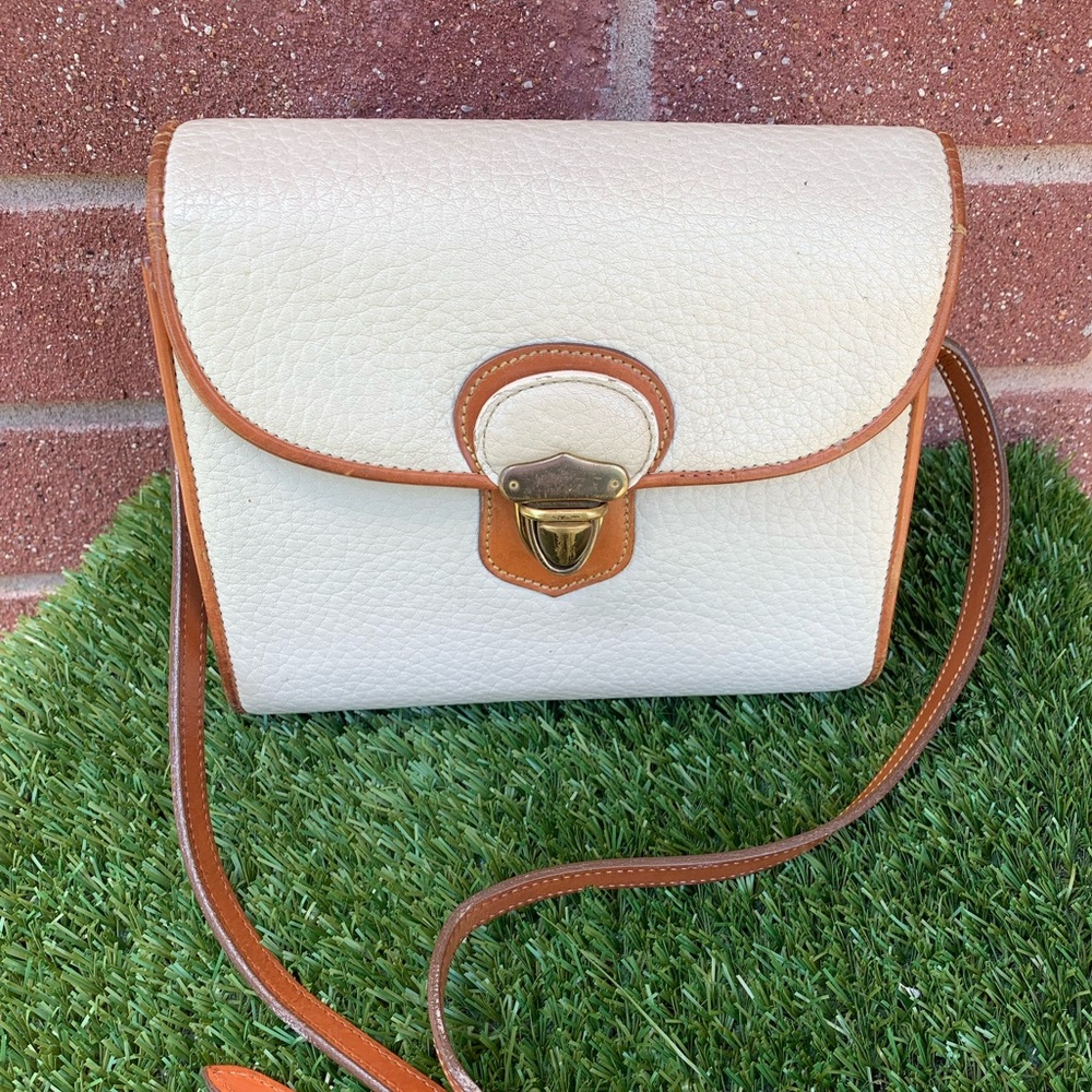 Dooney & Bourke vintage leather Crossed-bag  cream/ brown trim
